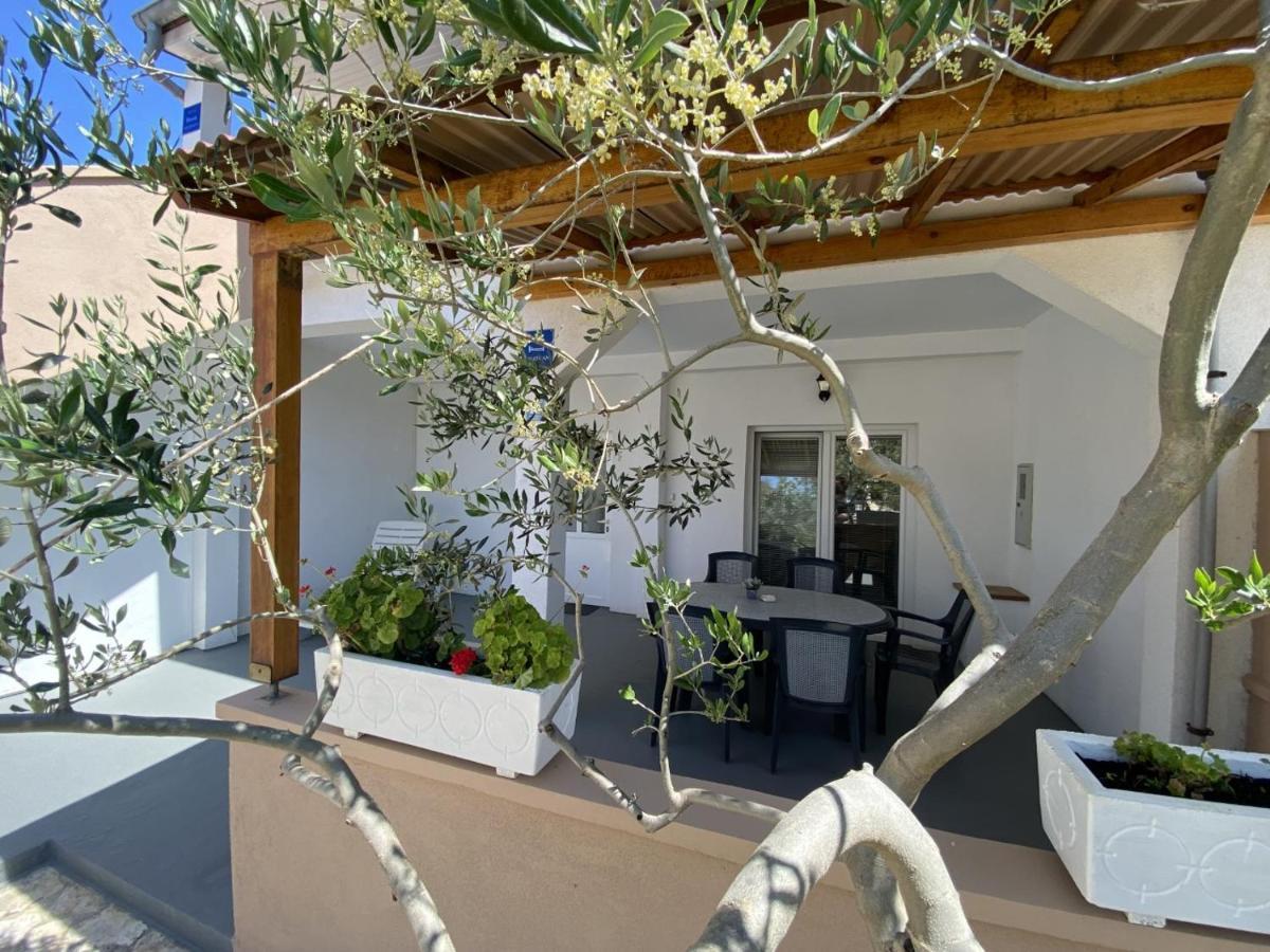 Apartments Zvonimir Privlaka (Zadar) Exterior foto
